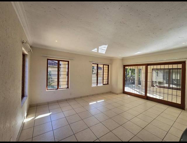 4 BEDROOM PROPERTY TO RENT IN NEWLANDS